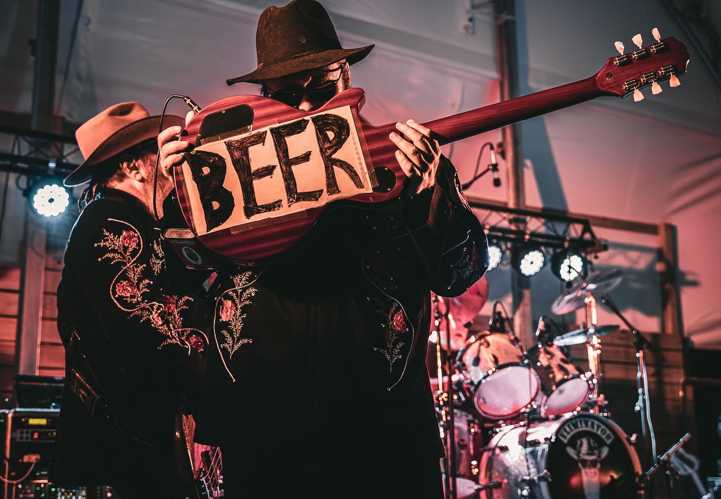 Eliminator — BEER sign on stage